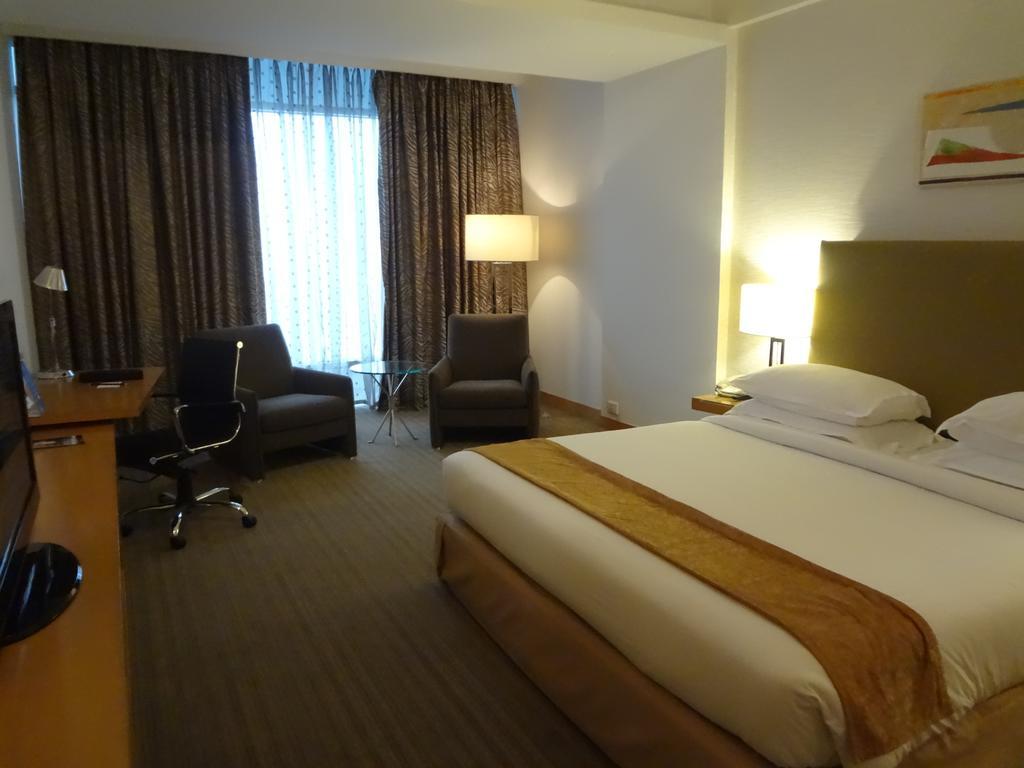 Radisson Blu Hotel Pune Kharadi Zewnętrze zdjęcie